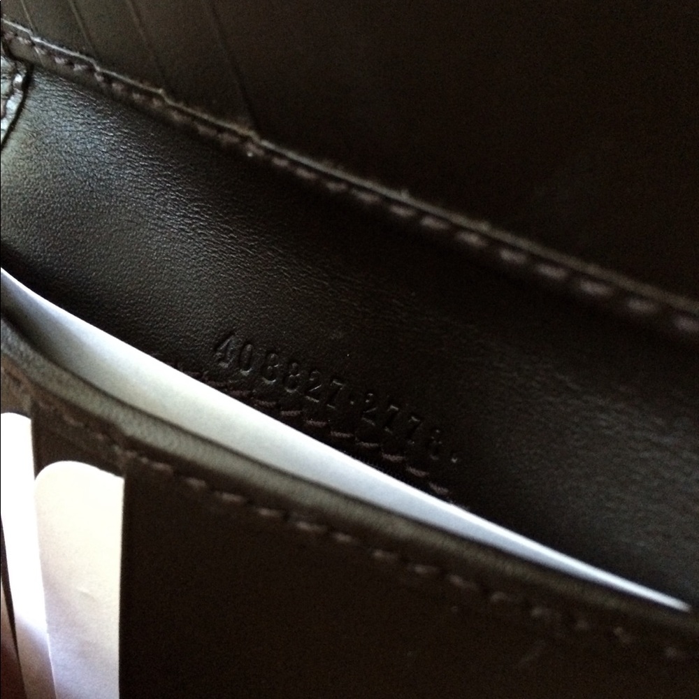 Men's Authentic Gucci Wallet - Picture 4 of 4